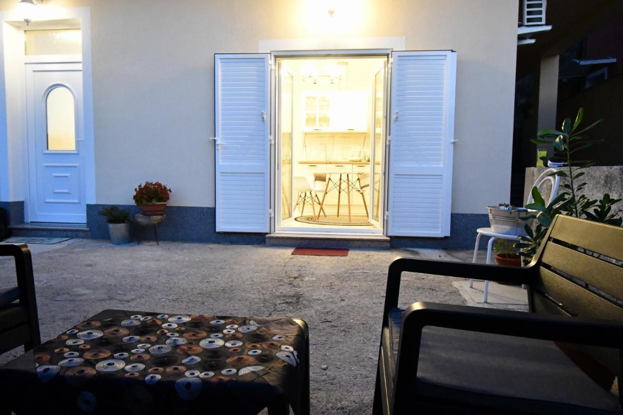 Frida Rab Apartment